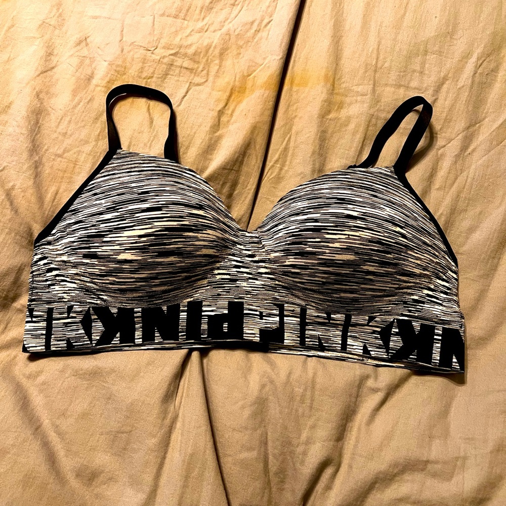 VS Pink Wireless Bra size Large